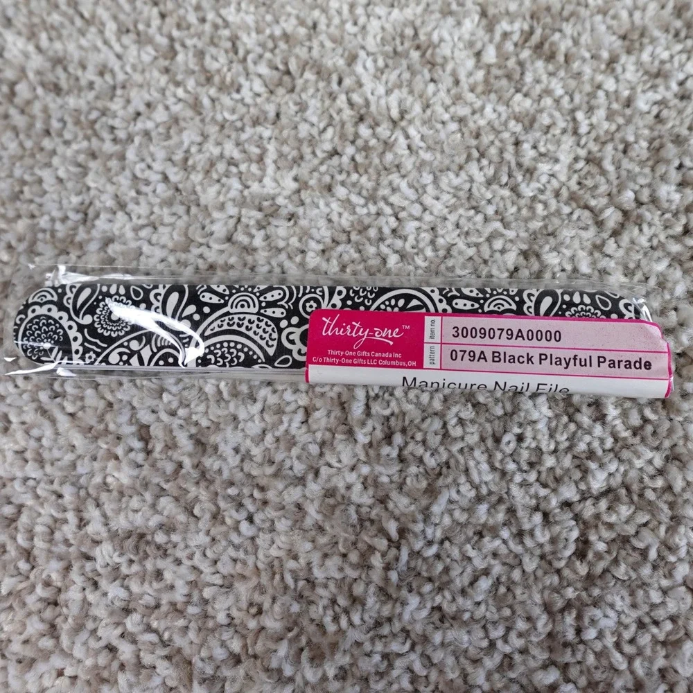 Thirty-One Black Playful Parade Manicure Nail‎ File 3009079A0000 Paisley Print